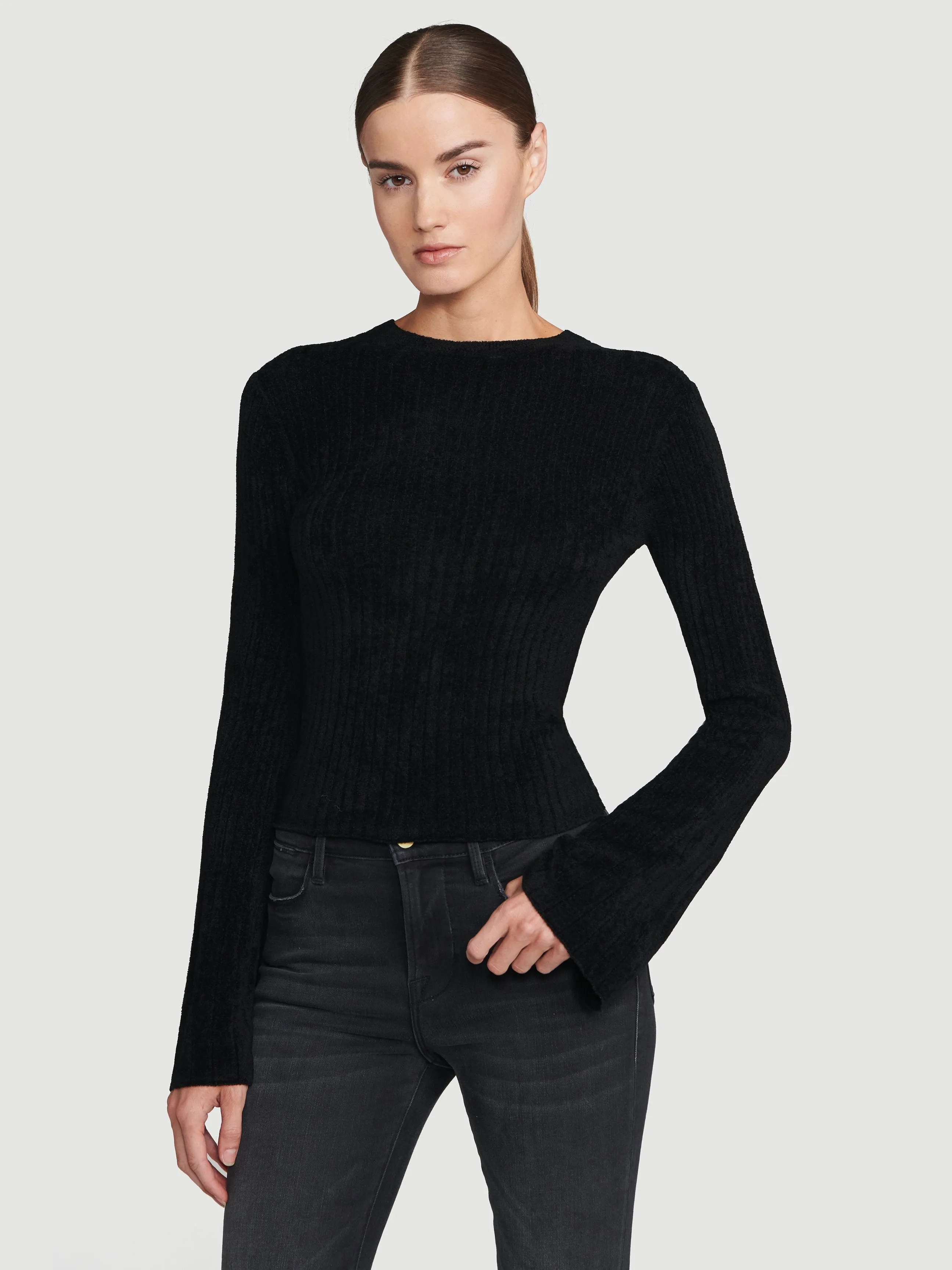 Chenille Bell Sleeve -- Noir