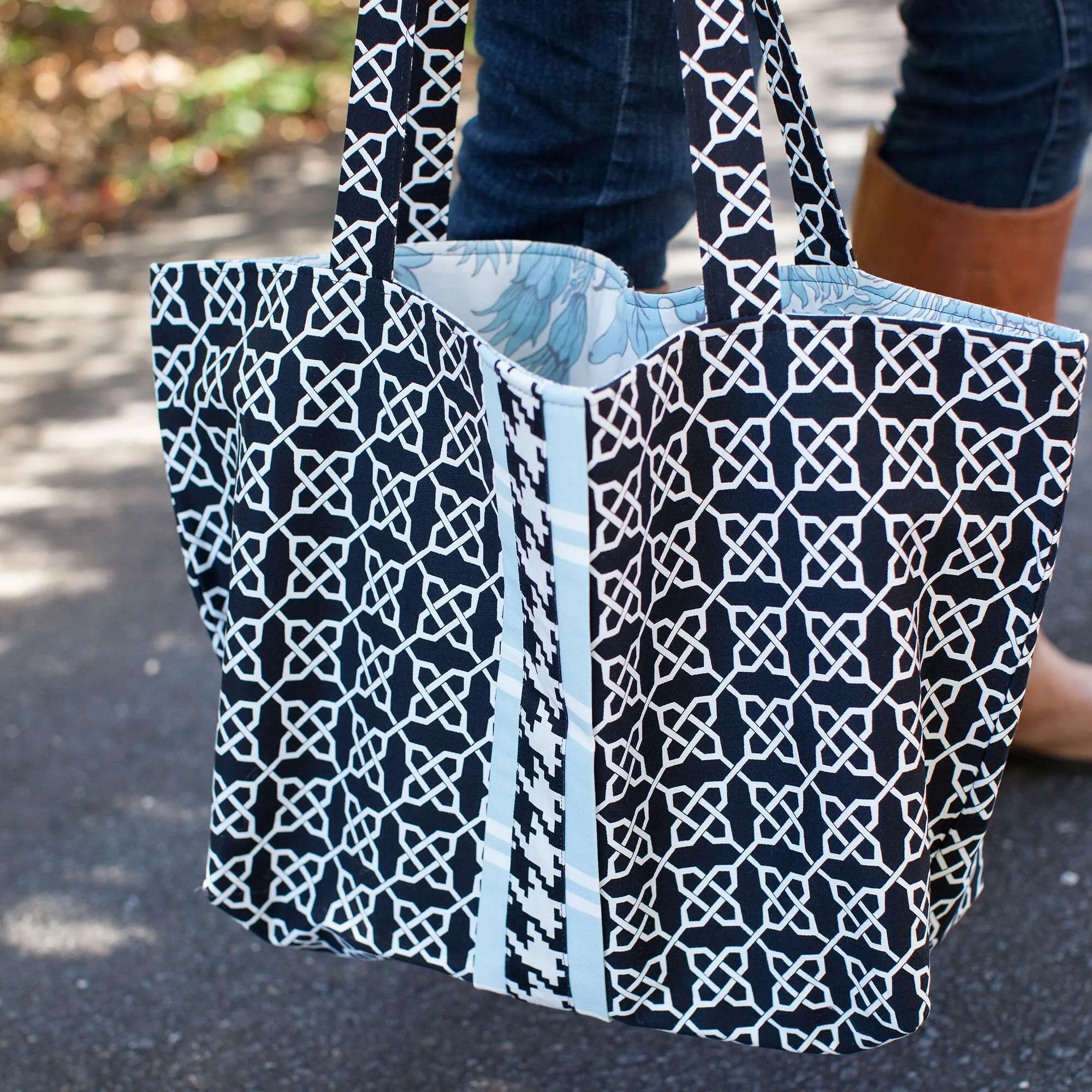 Coats & Clark Sewing Tote Bag From Vicki Payne