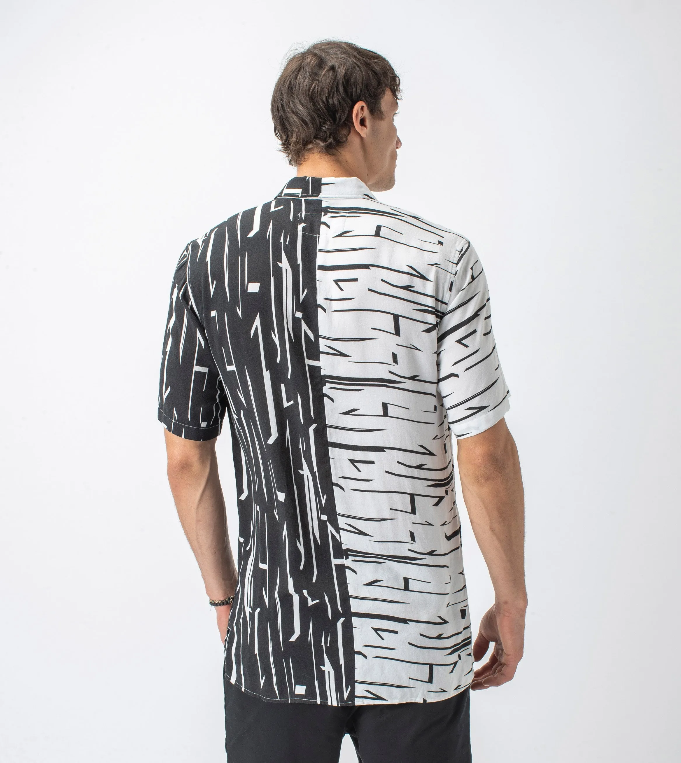 Mono Geo Splice SS Shirt White/Black