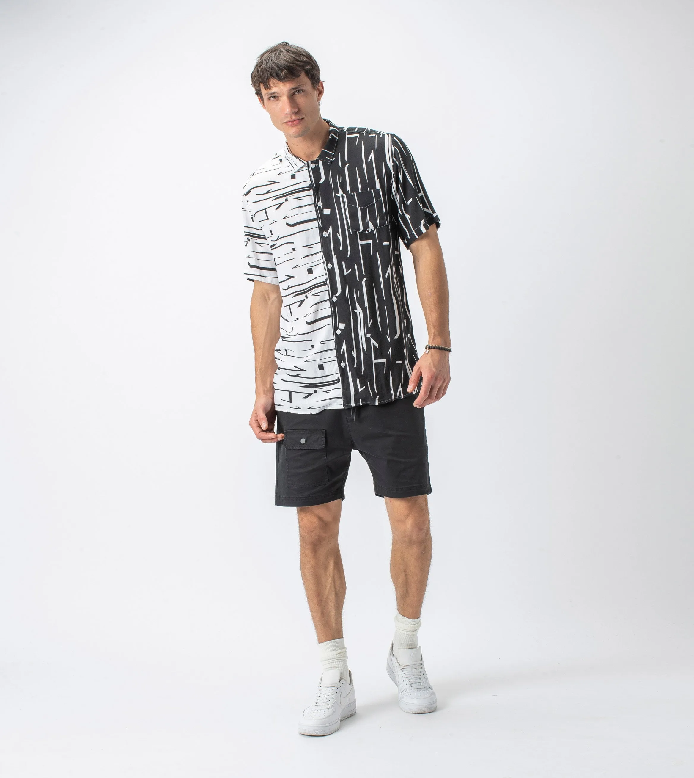 Mono Geo Splice SS Shirt White/Black