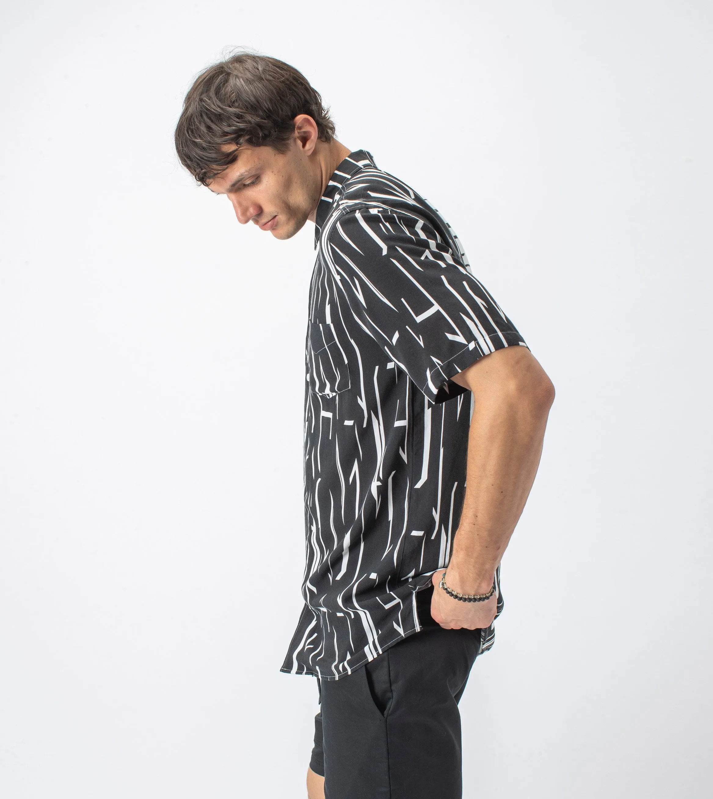 Mono Geo Splice SS Shirt White/Black