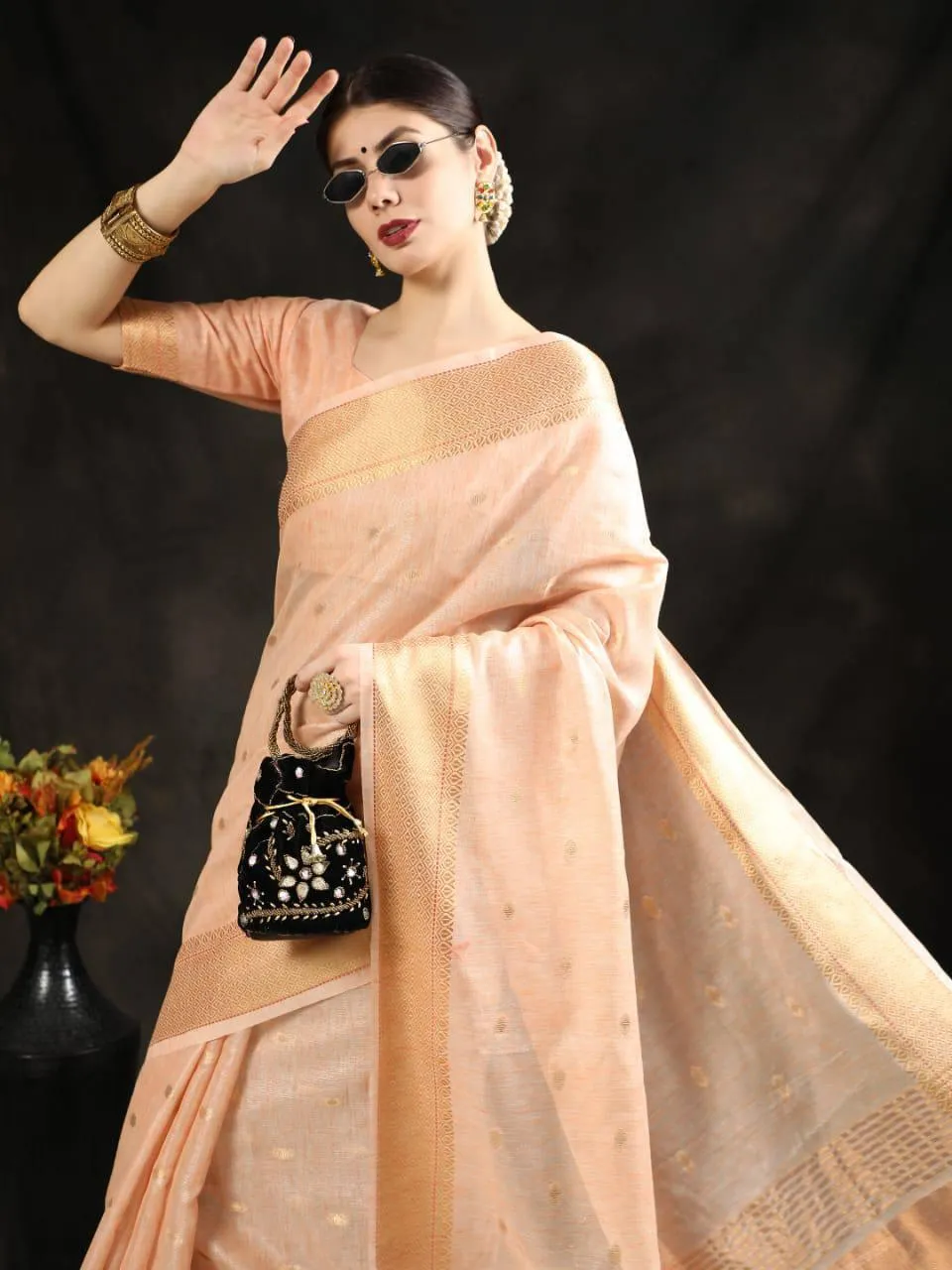 Peach Booti Maheshwari Silk  Saree