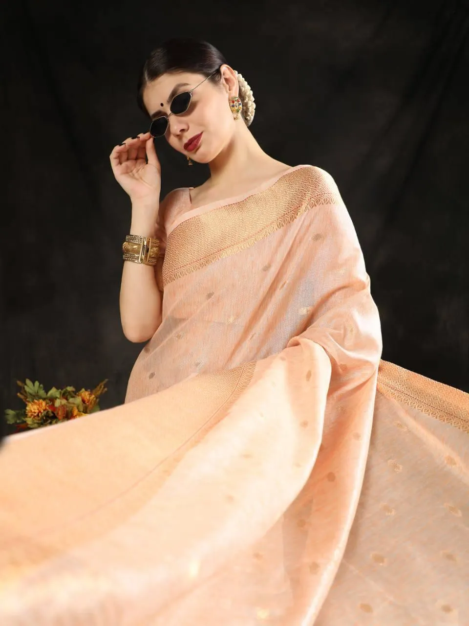 Peach Booti Maheshwari Silk  Saree