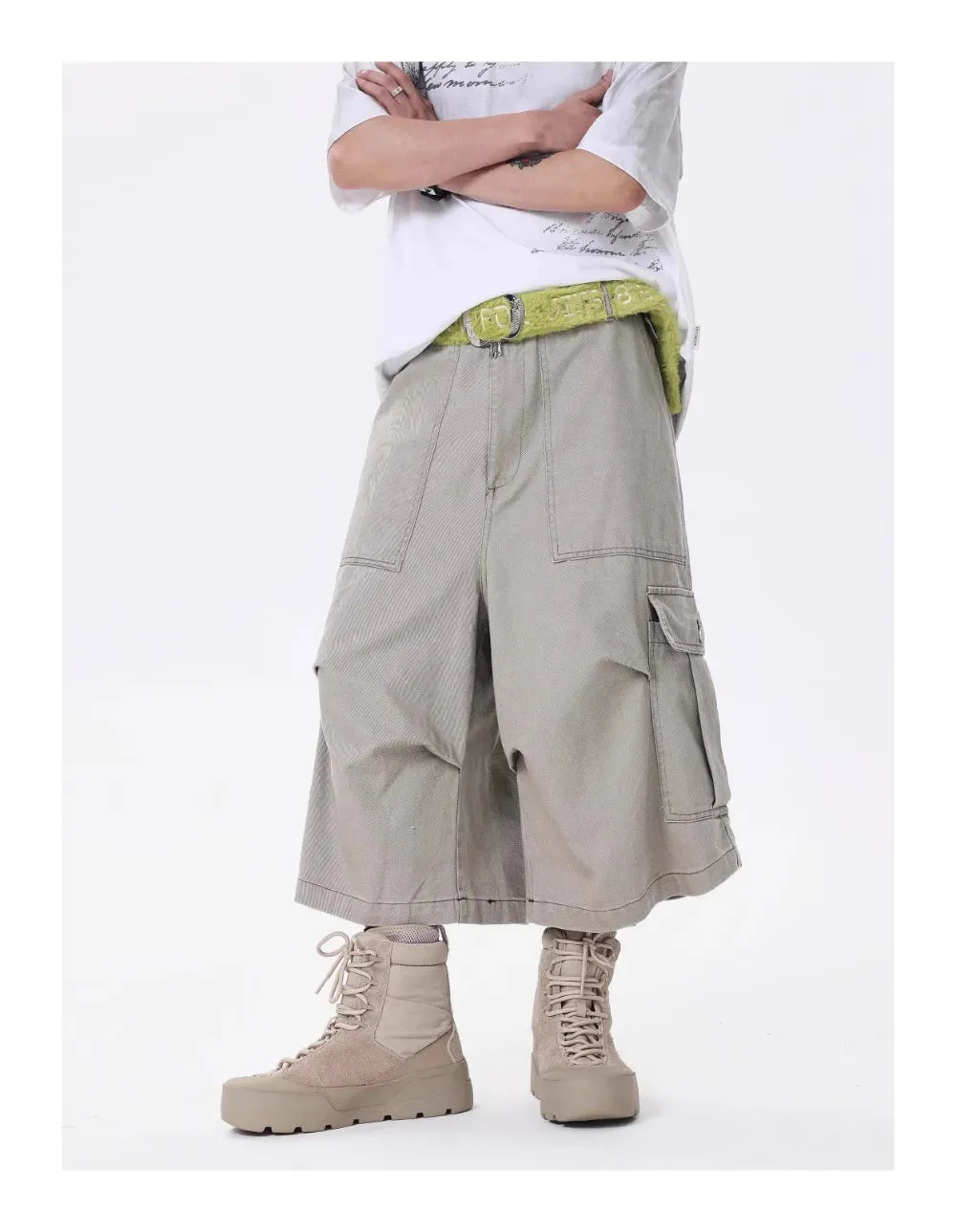 Wide-leg Calf-length Cargo Shorts